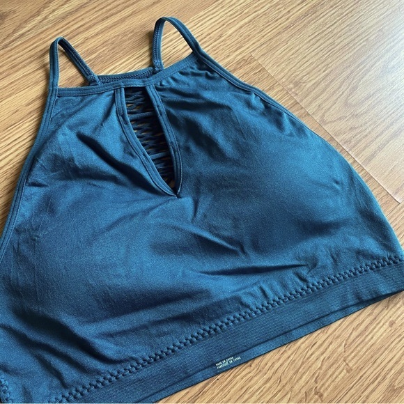 🆕 FREE PRESS 💙Strappy Front & Peekaboo Back Bralette - Picture 1 of 10